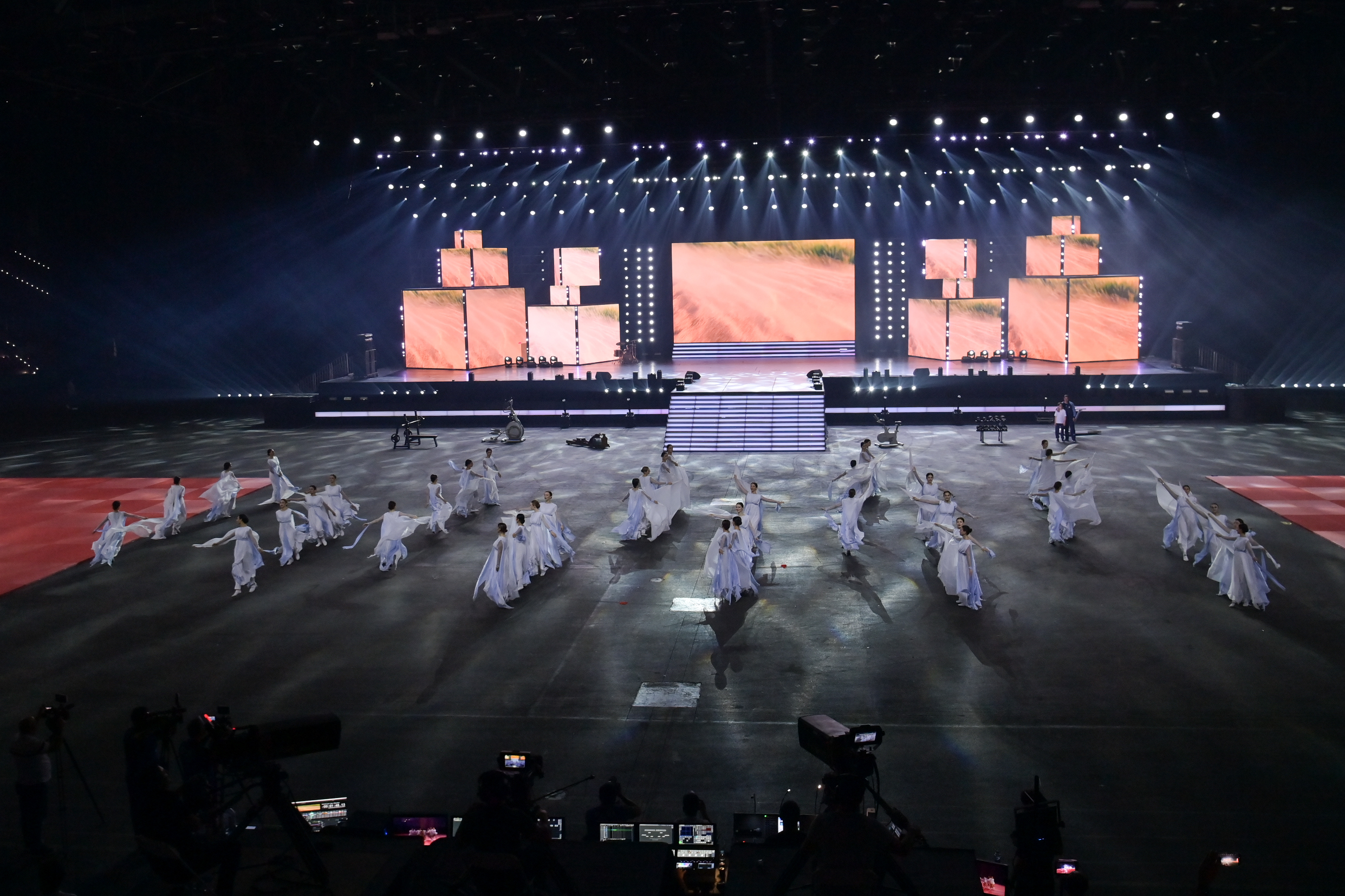 Məktəblilərin Respublika İdman Olimpiadasının açılış mərasimi keçirilib