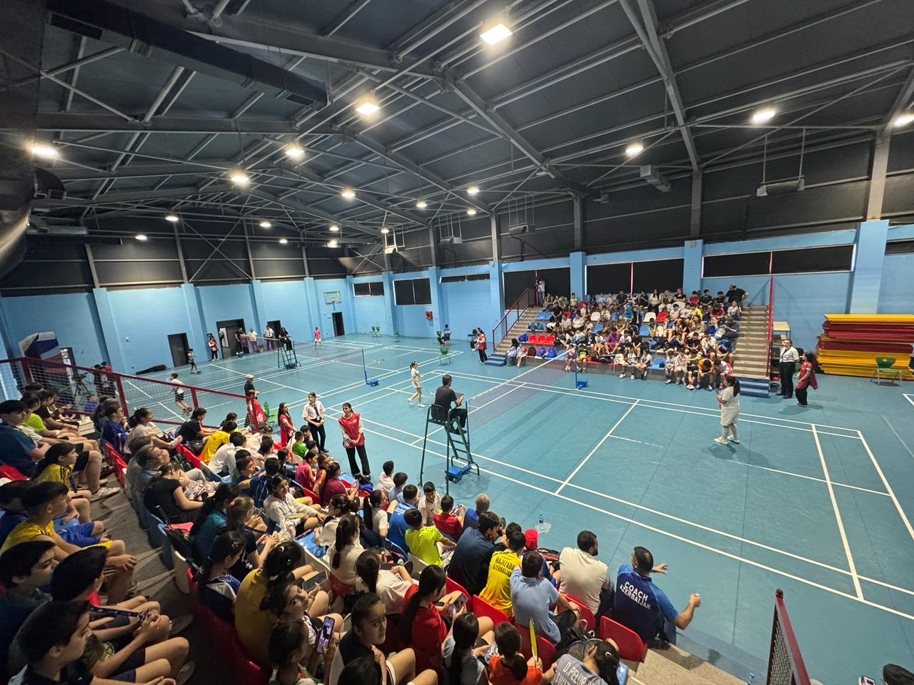 129 badmintonçu olimpiada çempionluğu uğrunda yarışır