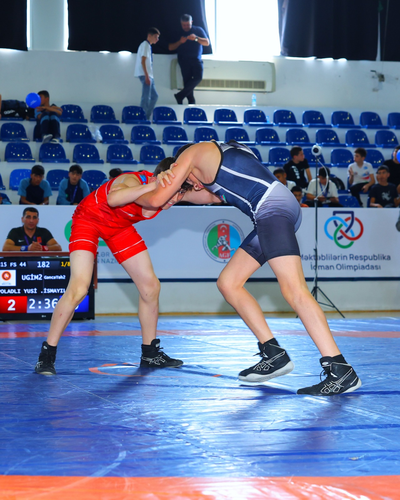 Sərbəst güləş üzrə yarımfinalçılar bəlli olub