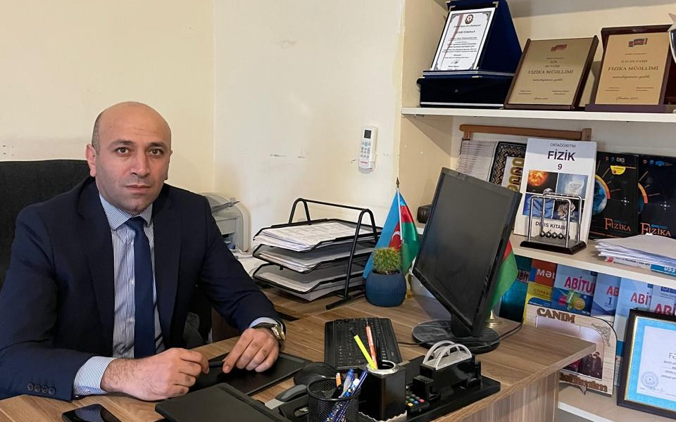 Elmi praktik yollarla öyrədir: Şəmkir müəllimi ilə SÖHBƏT