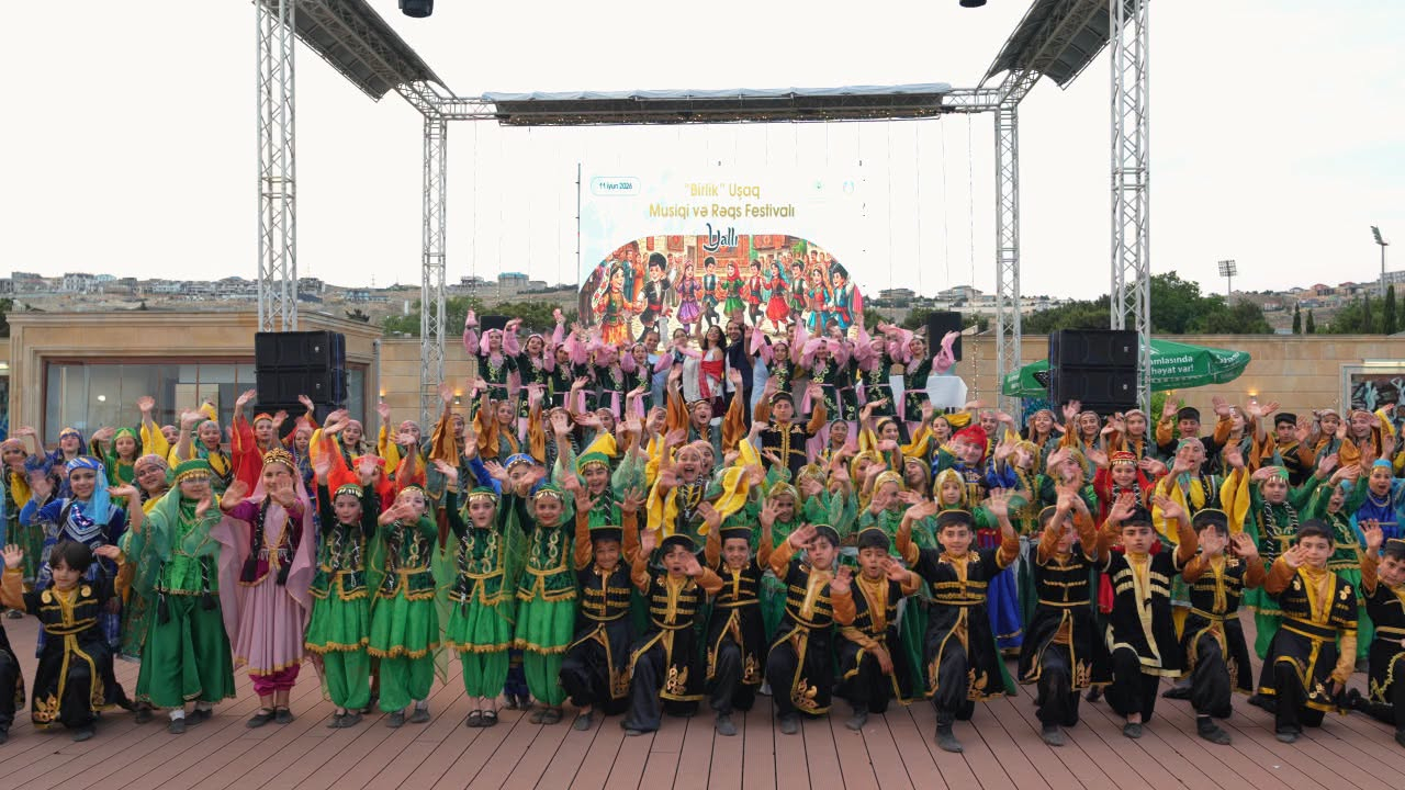 Yallı festivalında 350-dən çox şagird bir araya gəldi