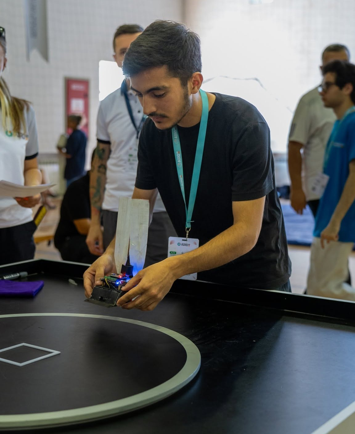 Peşə tələbələri robot olimpiadasında uğur qazanıblar