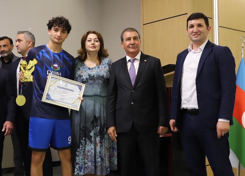 "Evrika" liseyi tədris ilini yeni nailiyyətlərlə başa vurub