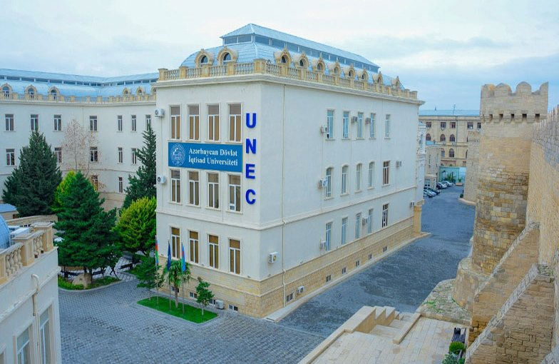 UNEC – Dünyasəviyyəli universitet yolunda yeni mərhələ