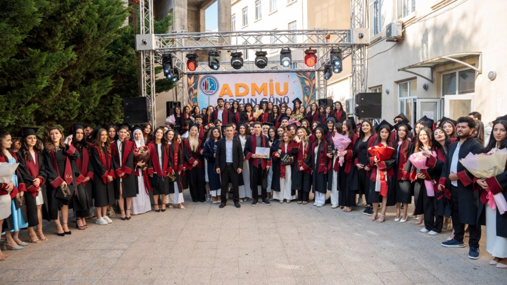 ADMİU-da "Məzun günü" qeyd olunub