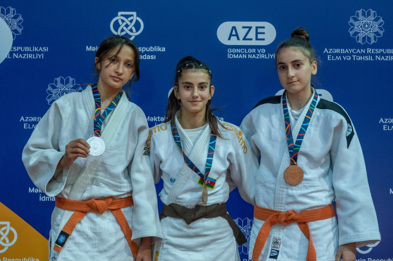 "Çempion olduğum üçün çox sevincliyəm" - MRİO2026-nın medalçıları 