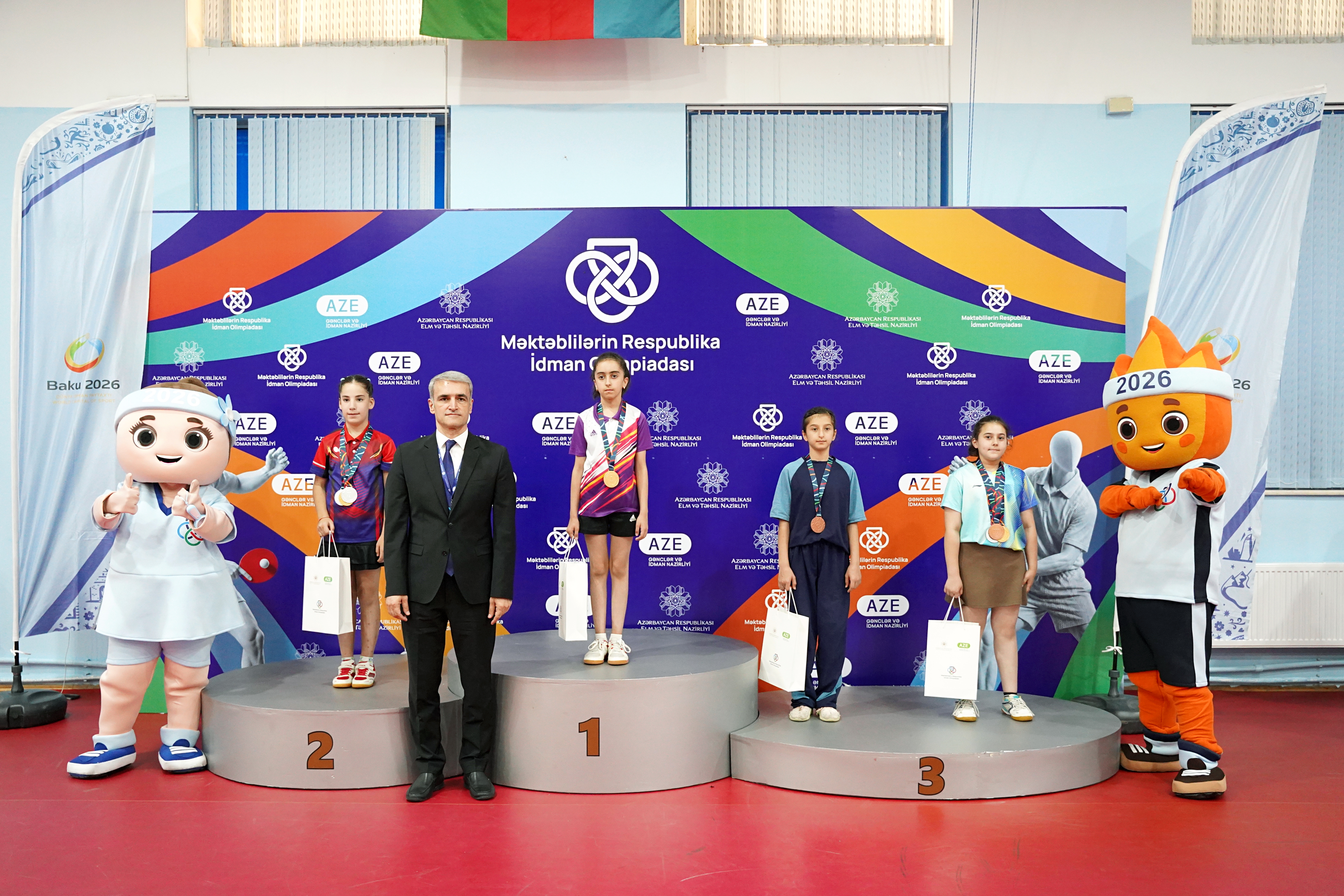 Stolüstü tennis yarışları başa çatıb