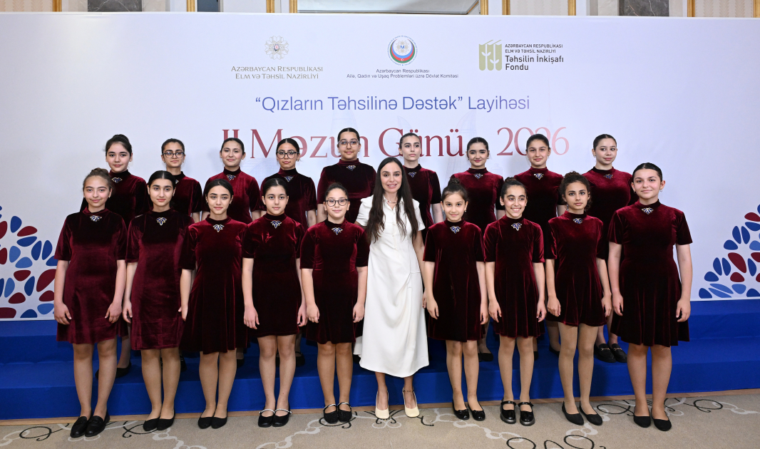 “Qızların təhsilinə dəstək” layihəsinin II "Məzun günü" keçirilib