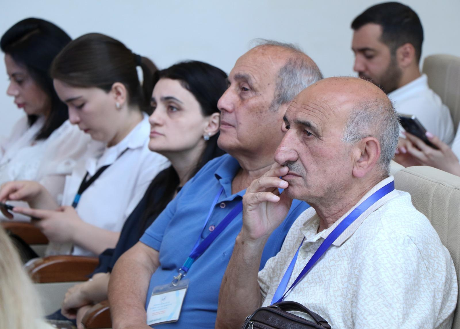 20-dən çox ölkənin nüfuzlu riyaziyyatçıları AzMİU-da bir araya gəlib