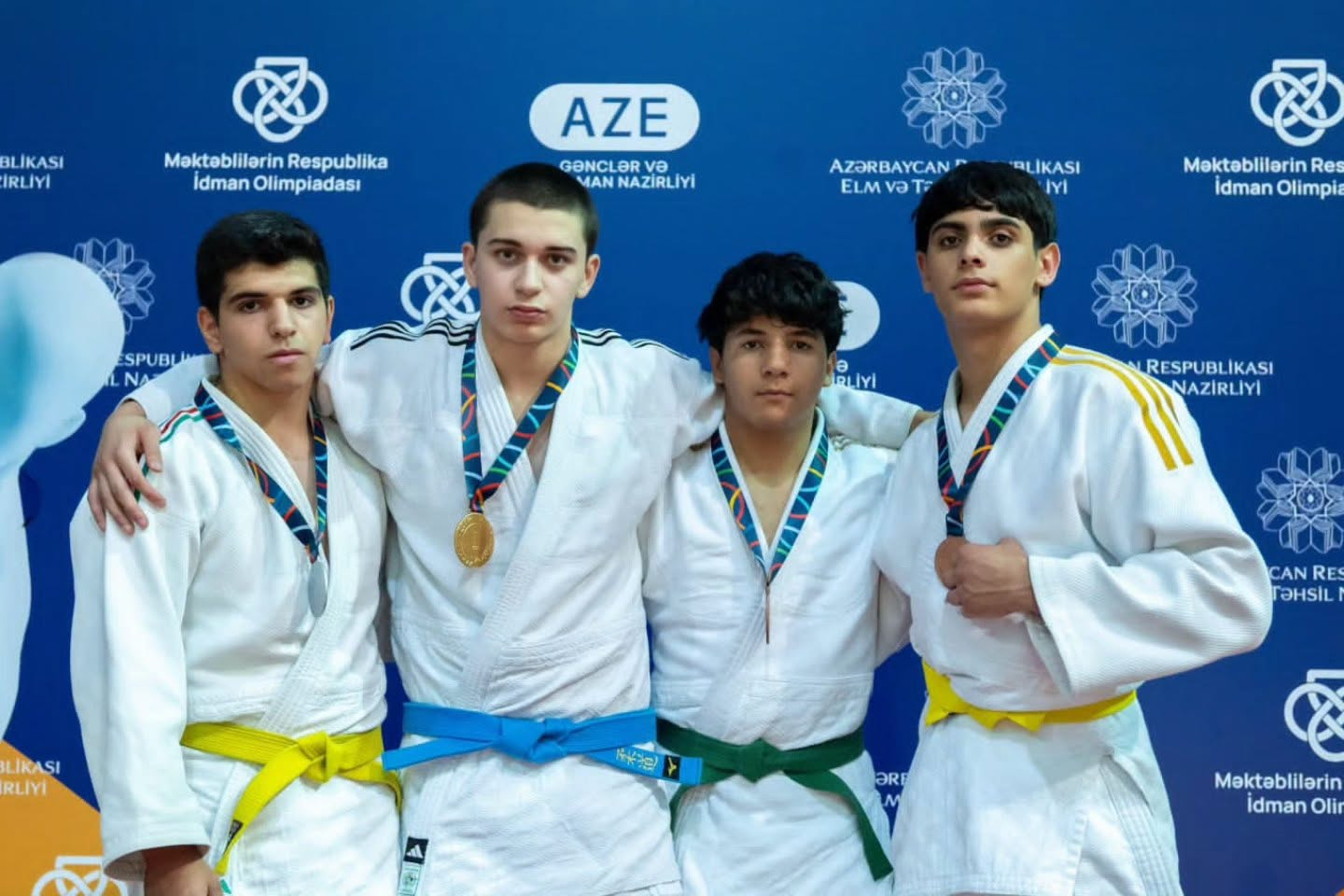 Naxçıvan məktəbliləri MRİO-da 9 medal qazanıblar