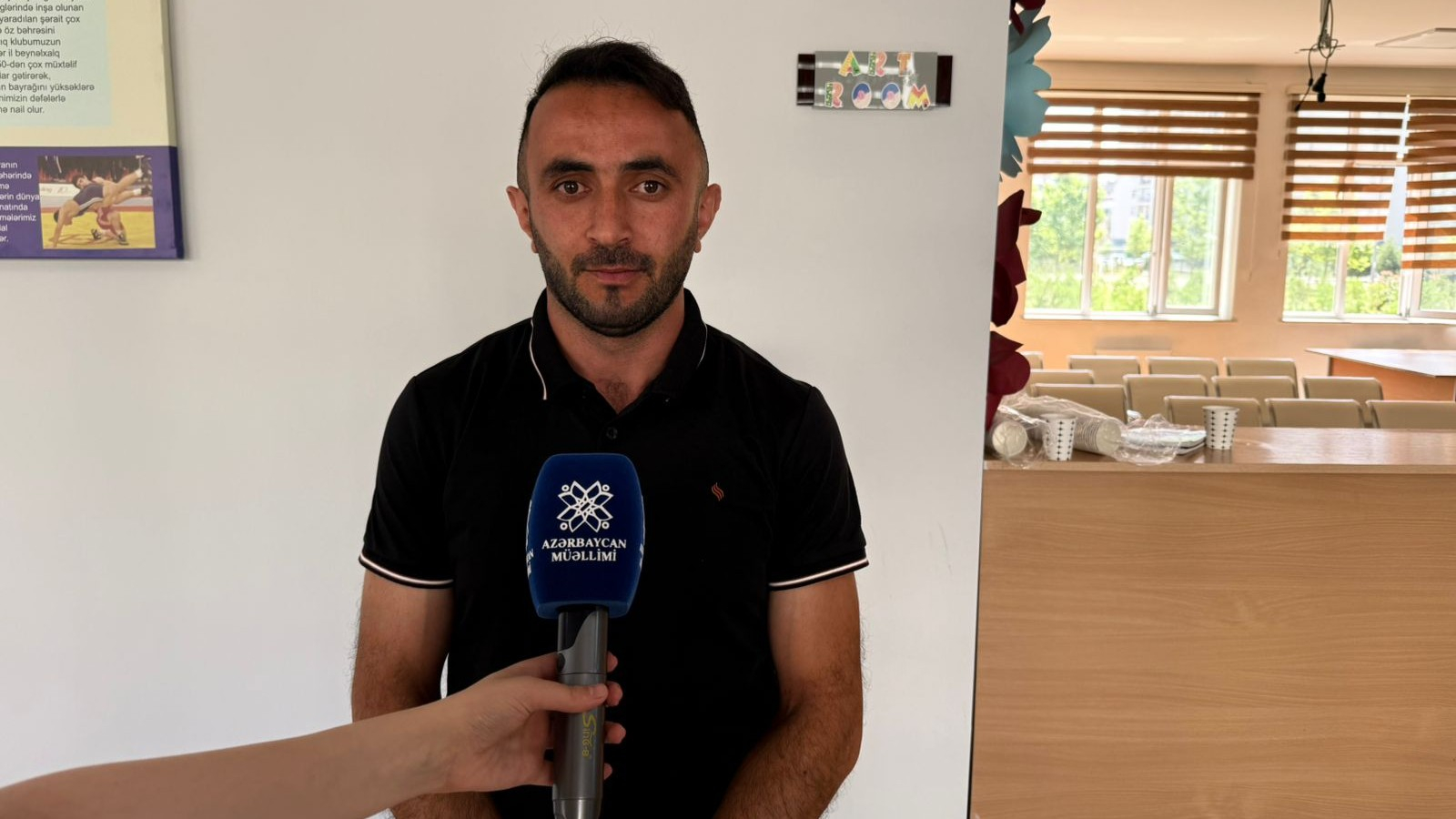 "Yüksək nəticə göstərən müəllimin savadına inam artır"