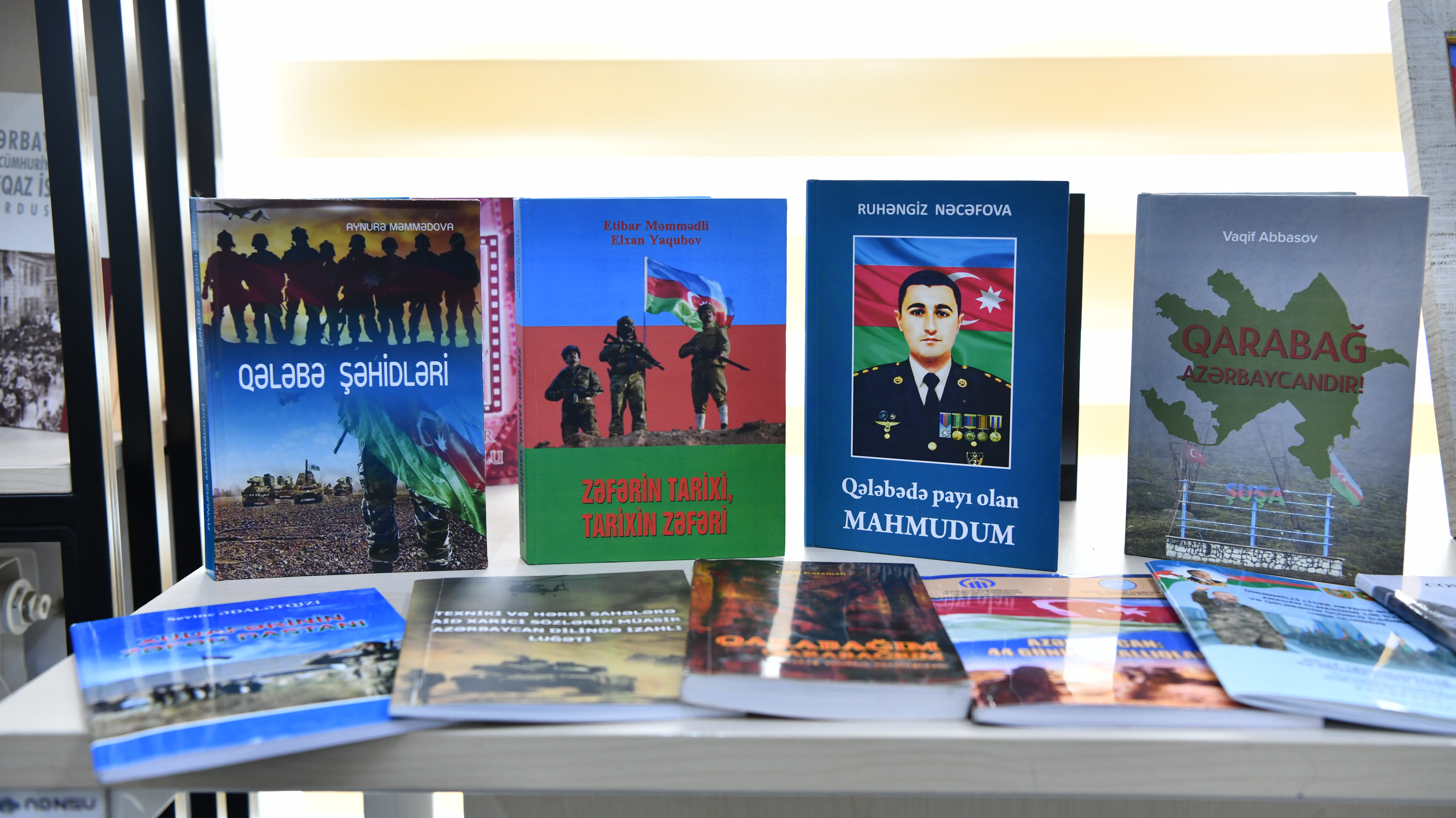 ADNSU-da kitab sərgisi təşkil olunub
