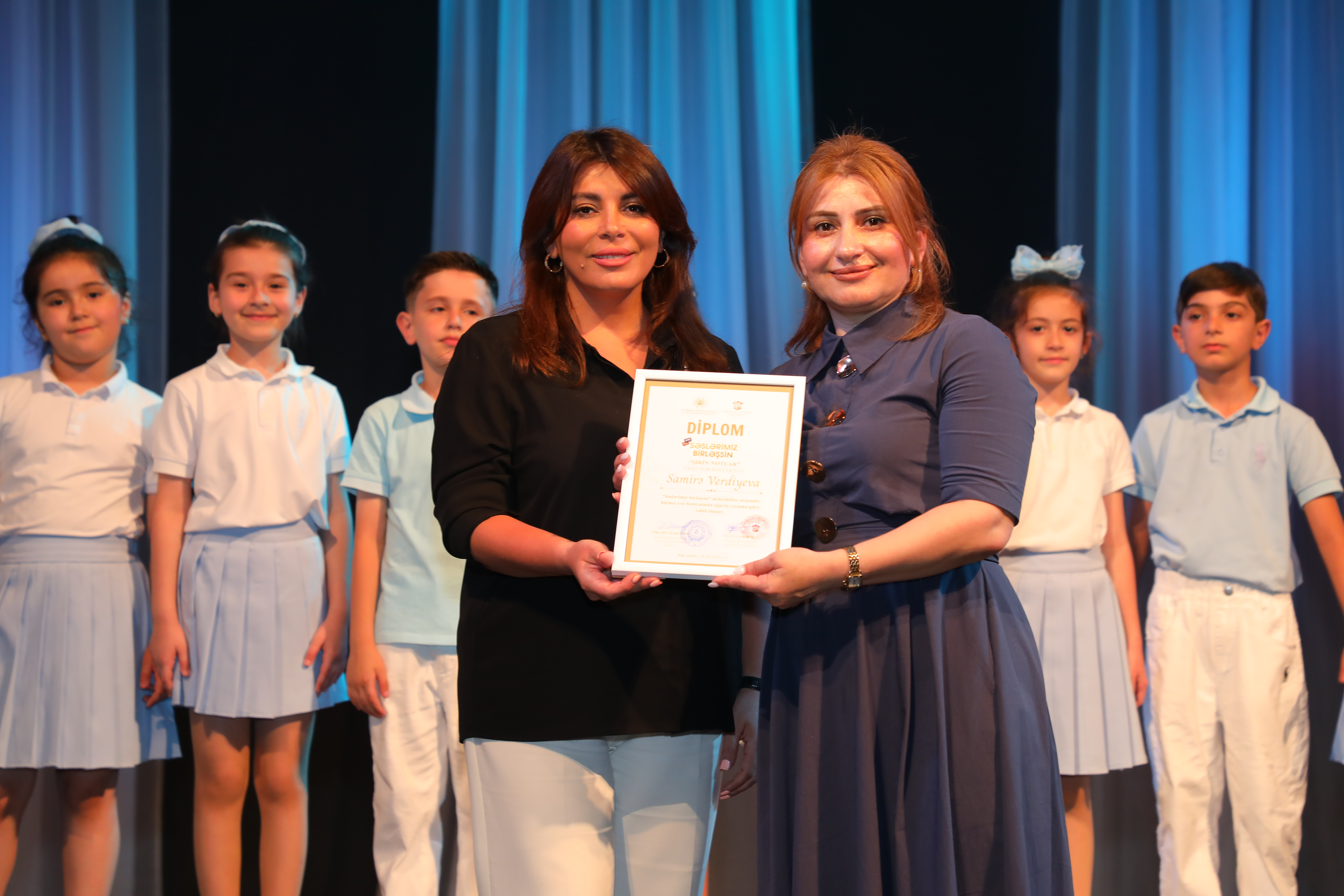 Kiçik Motsartlar böyük səhnədə – Xor festivalından REPORTAJ