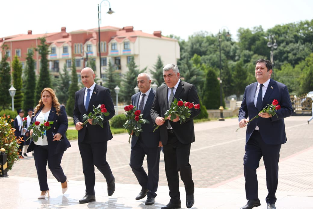 ADPU-nun Quba filialında təntənəli "Məzun günü" keçirilib
