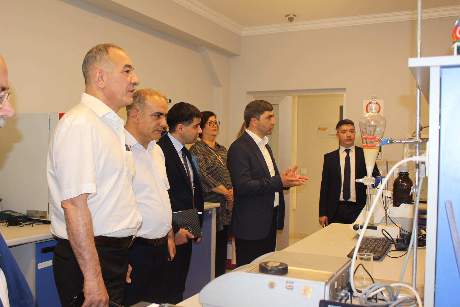 İki institut zavodla müqavilə bağladı: birgə tədqiqat aparacaqlar