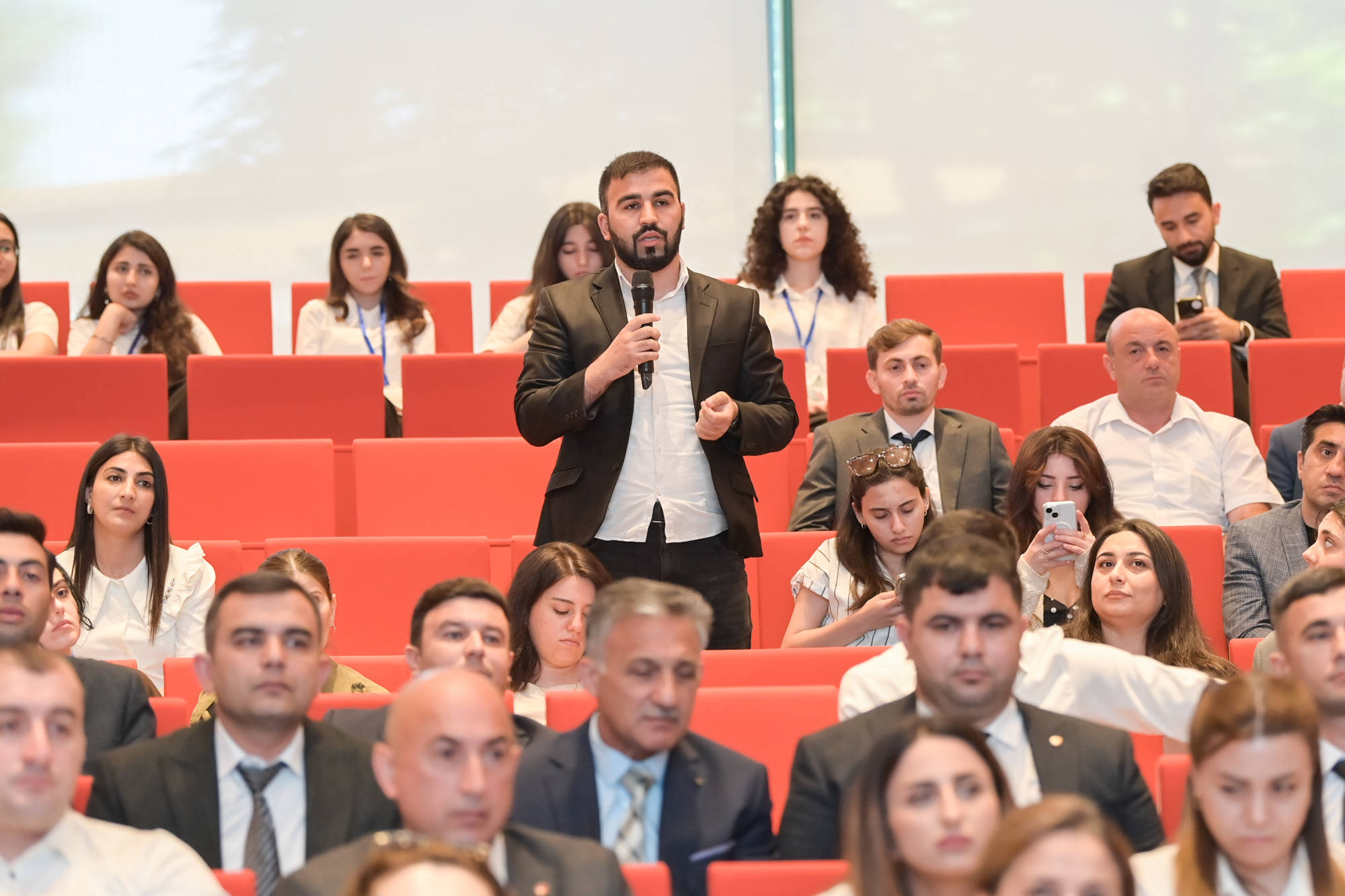 “Sertifikatlaşdırma: səriştəli müəllim - keyfiyyətli təhsil" mövzusunda tədbir keçirilib