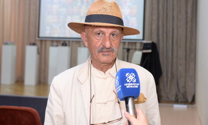 Reza Deqati: “Bir foto bəzən min sözün deyə bilmədiyini çatdırır”