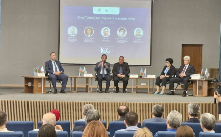 Türk dünyasının alimləri Xankəndidə bir araya gəliblər 