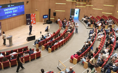 Tələbələr investorlar qarşısında: 10 komanda layihə təqdim etdi 