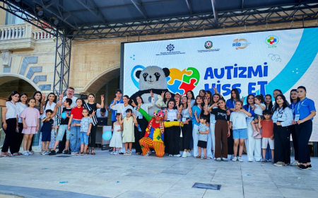 Naxçıvanda “Autizmi hiss et” adlı aksiya keçirilib 