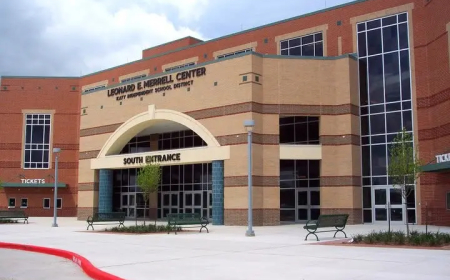 Texasda məktəblilər üçün süni intellekt qaydaları sərtləşdirilir
