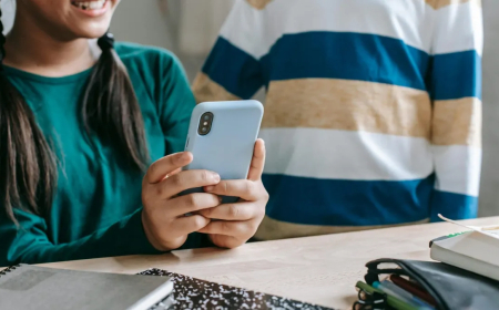 ABŞ-də məktəblərdə mobil telefon qadağasına dəstək artır