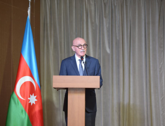 Nazir müavini: Bilmək azdır, əsas məsələ biliyi tətbiq edə bilməkdir