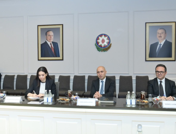 Emin Əmrullayev Vorvik Universitetinin nümayəndə heyəti ilə görüşüb