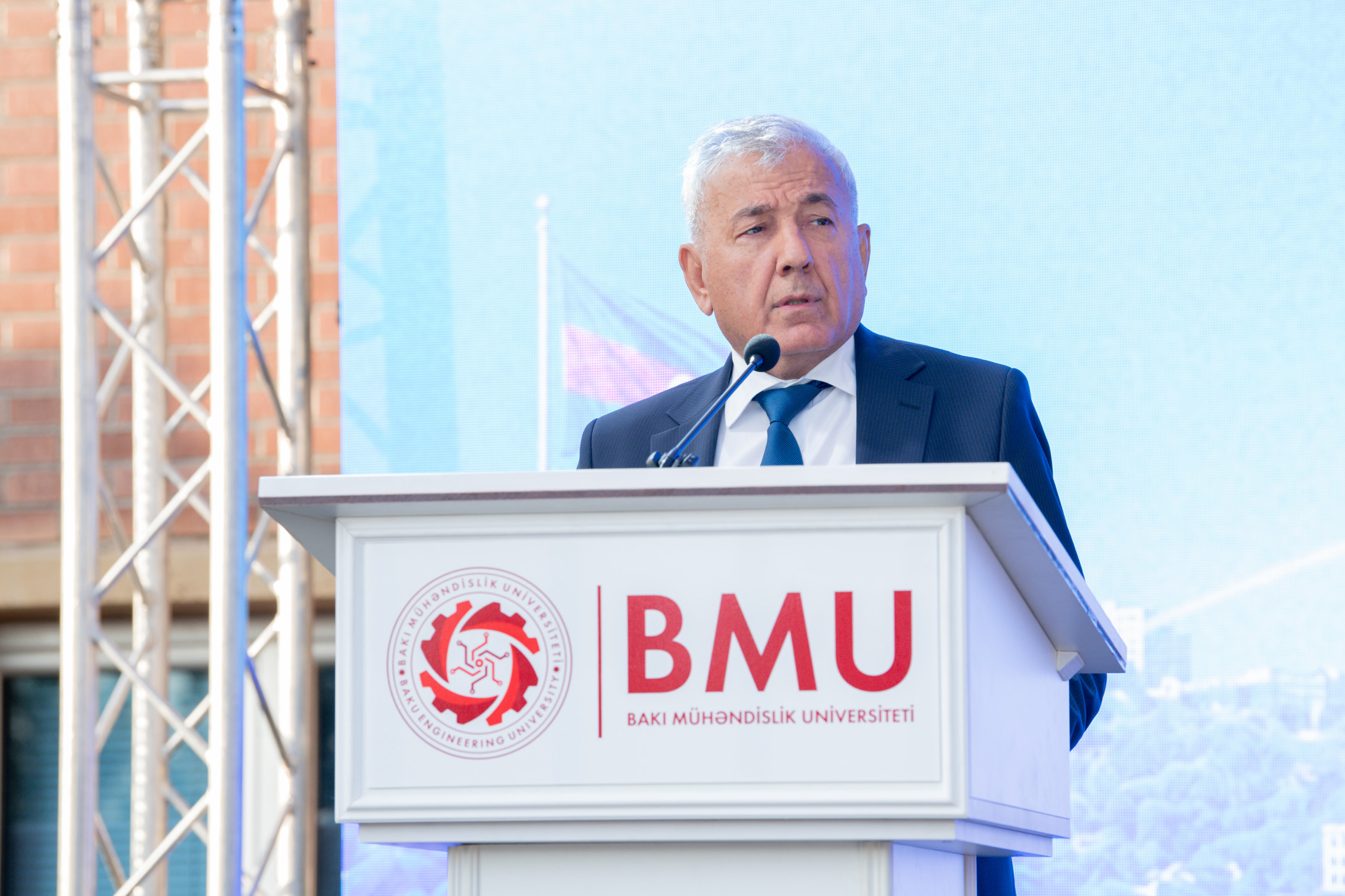 BMU-da “Məzun günü” tədbiri keçirilib