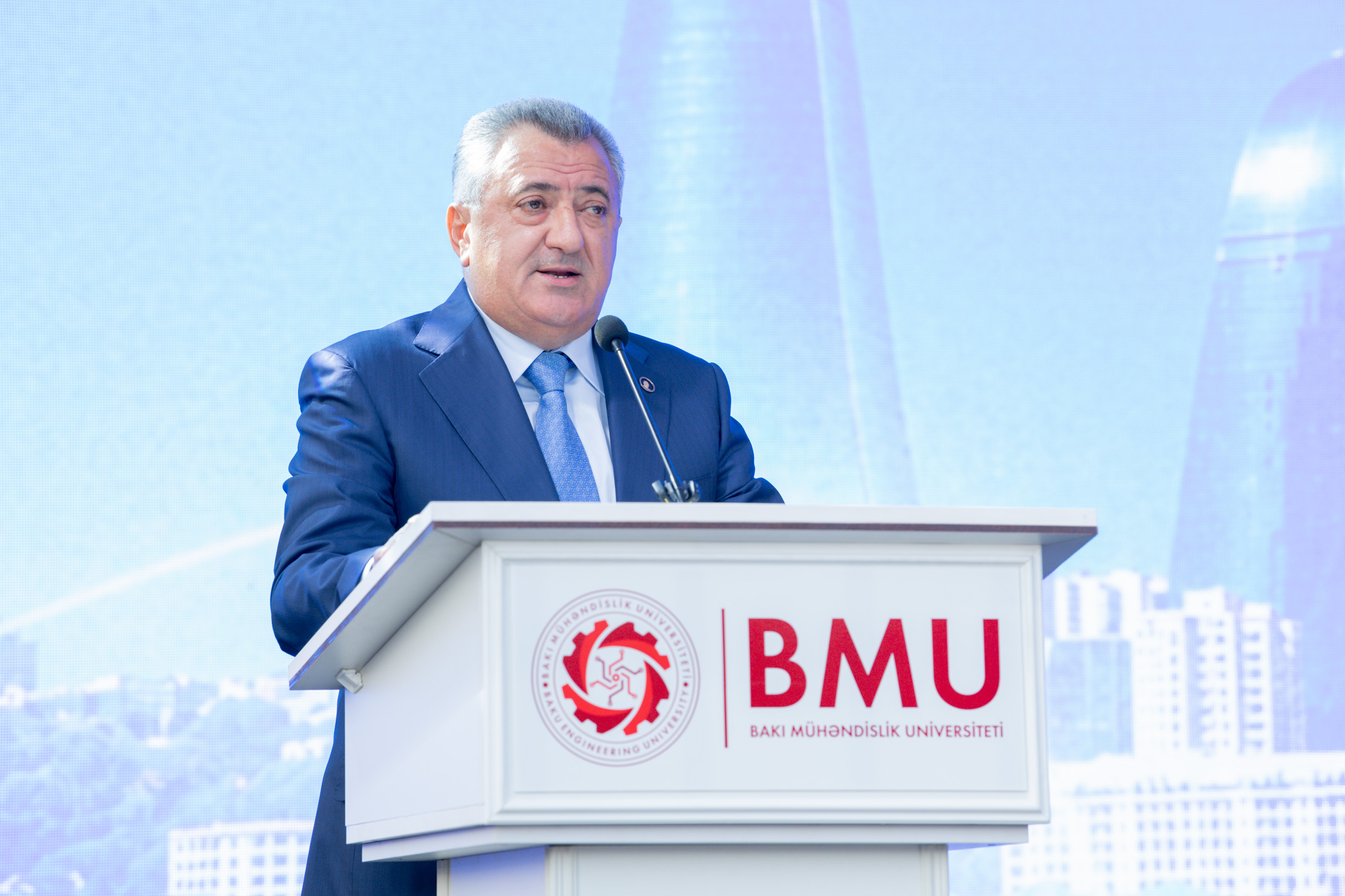 BMU-da “Məzun günü” tədbiri keçirilib