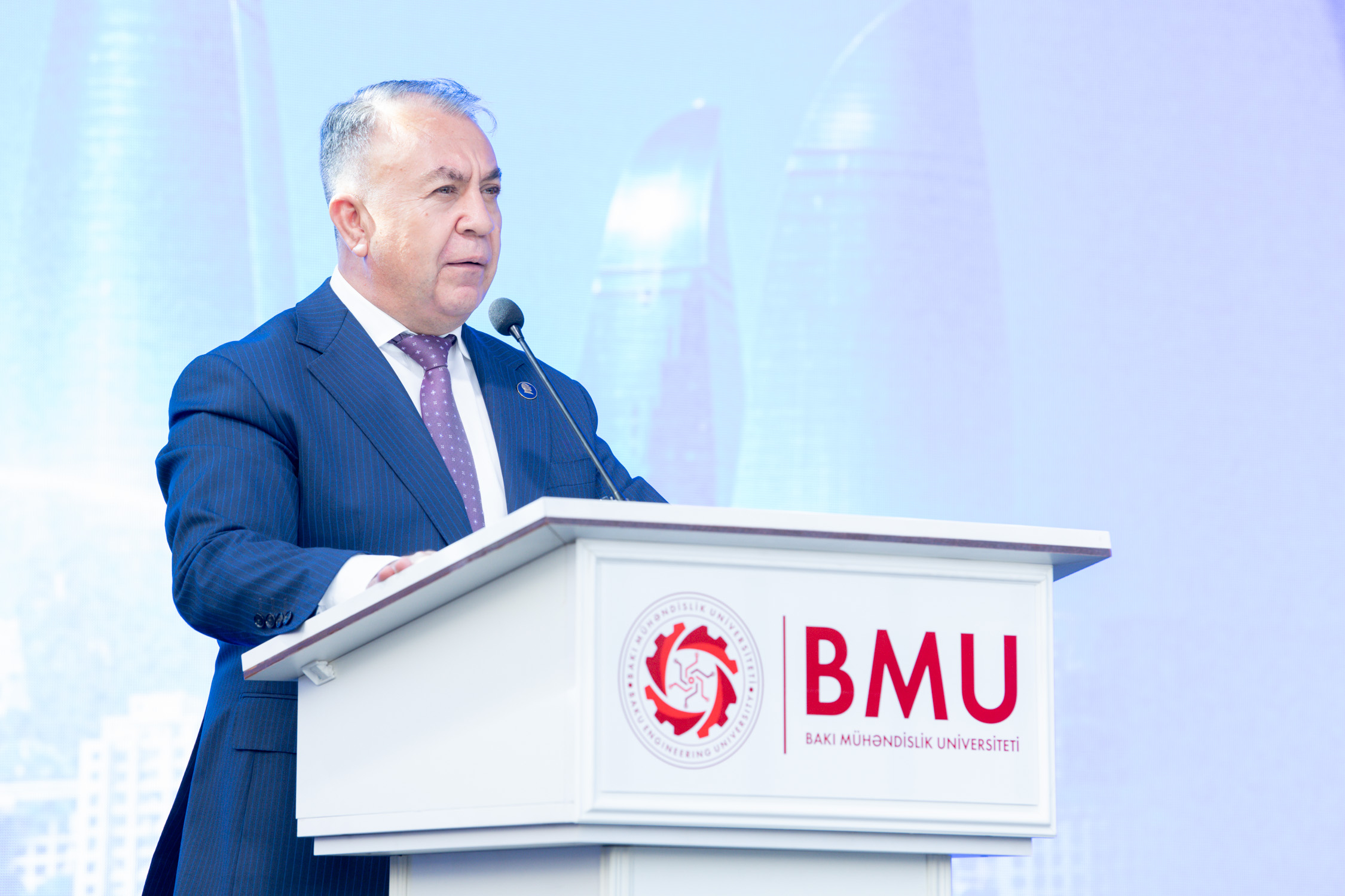 BMU-da “Məzun günü” tədbiri keçirilib