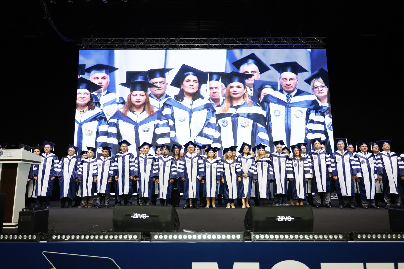 UNEC-in "Məzun günü" keçirilib: 6091 tələbə məzun olub