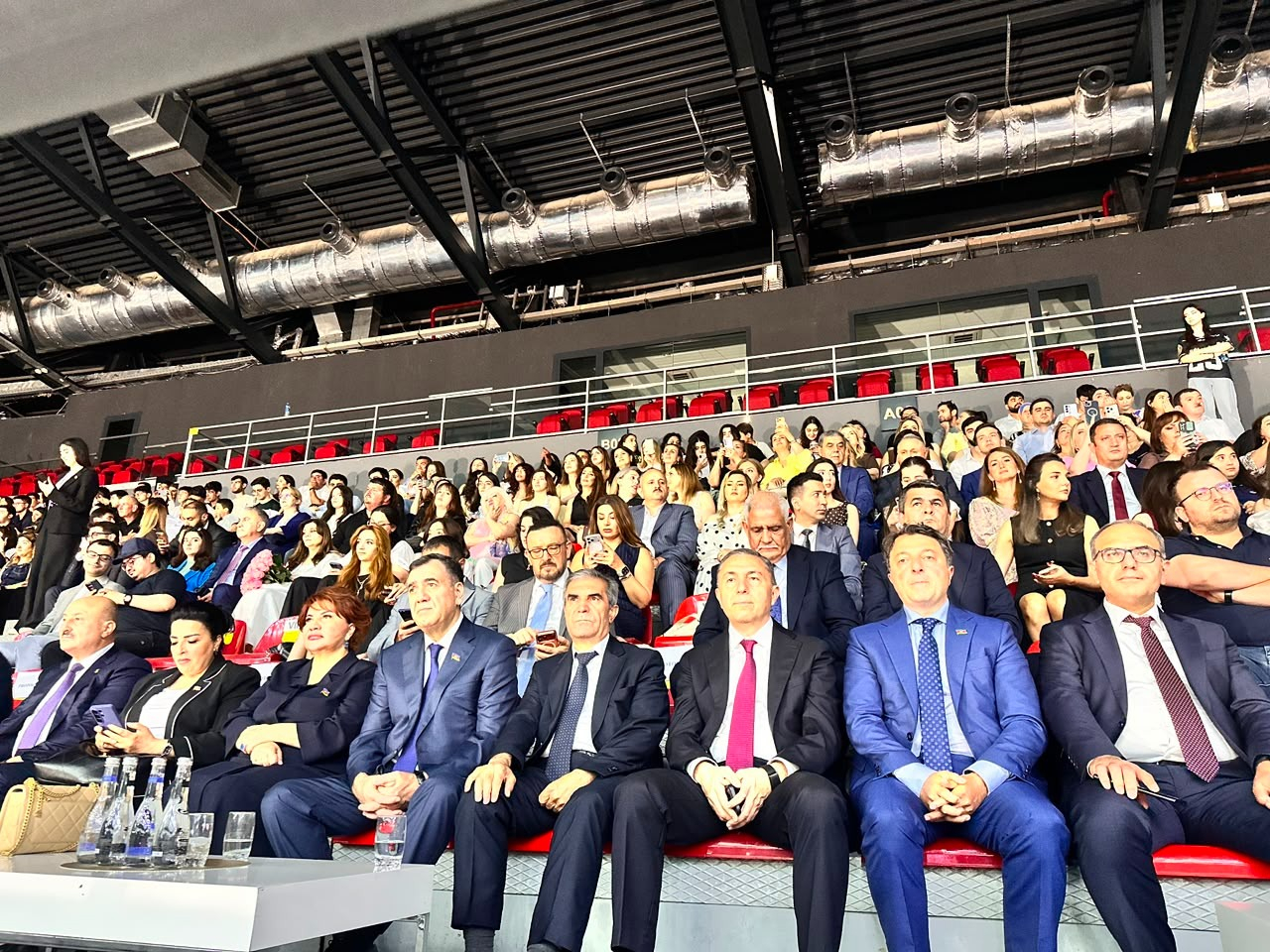 UNEC-in "Məzun günü" keçirilib: 6091 tələbə məzun olub