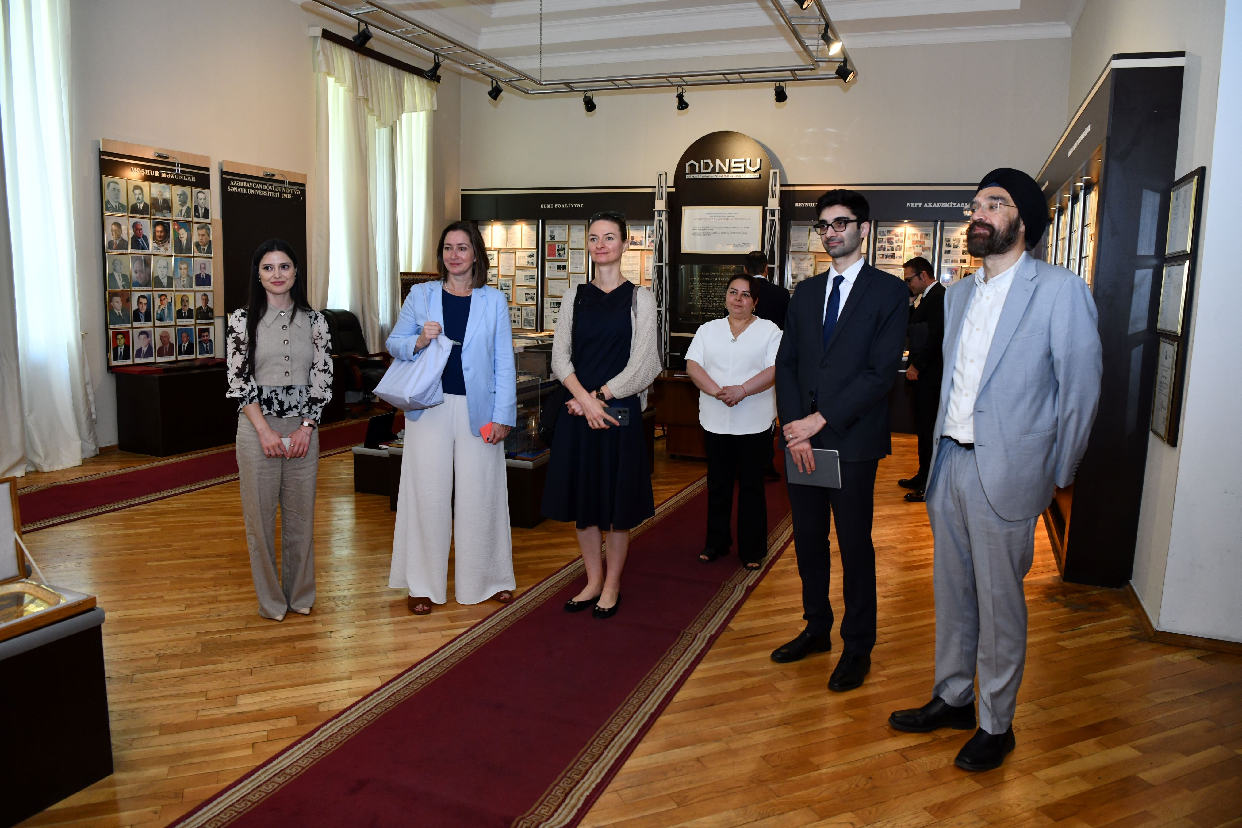 ADNSU və Vorvik Universitetinin ikili diplom proqramı müzakirə edilib