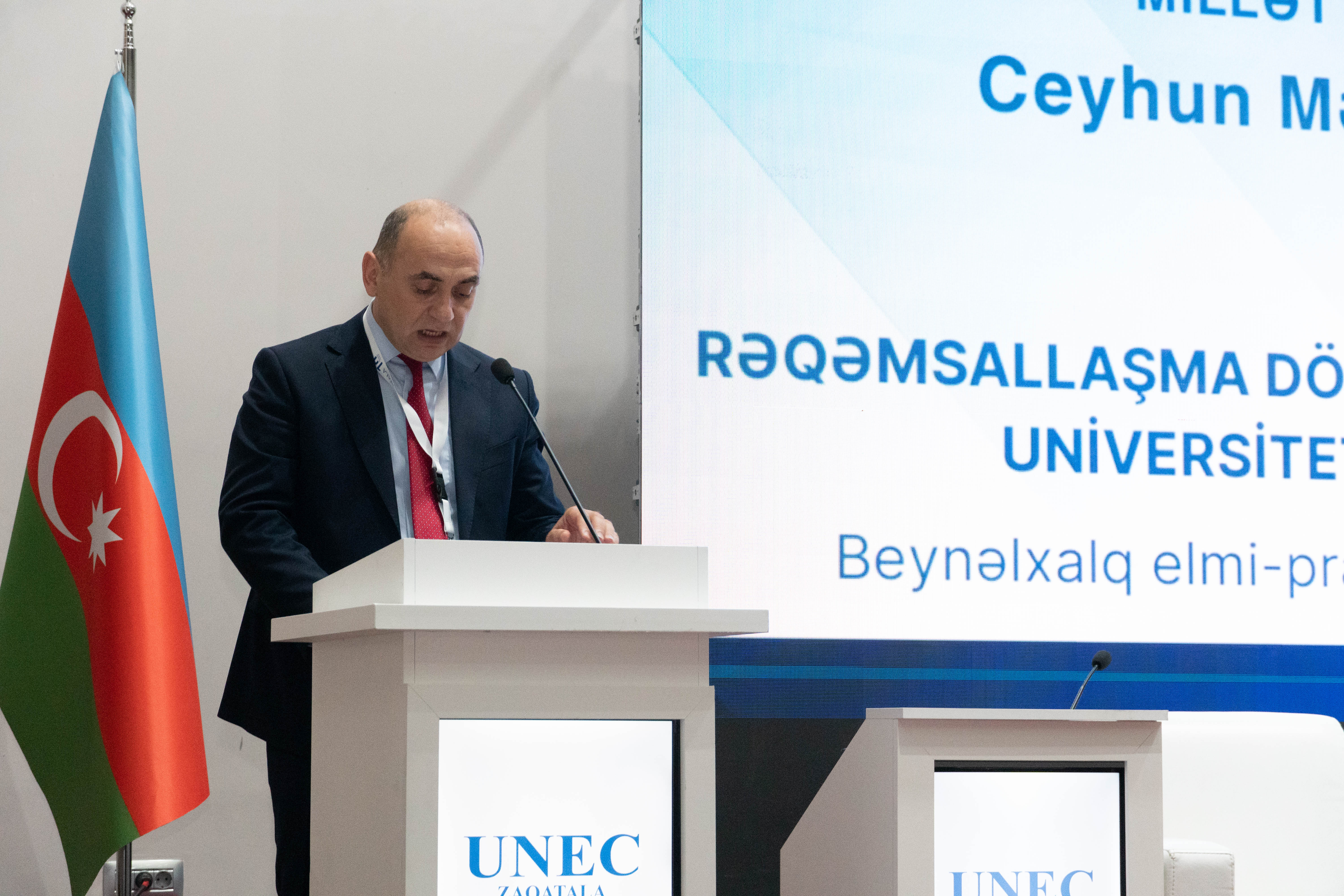 “Rəqəmsallaşma dövründə regional universitet modeli” mövzusunda konfrans keçirilib