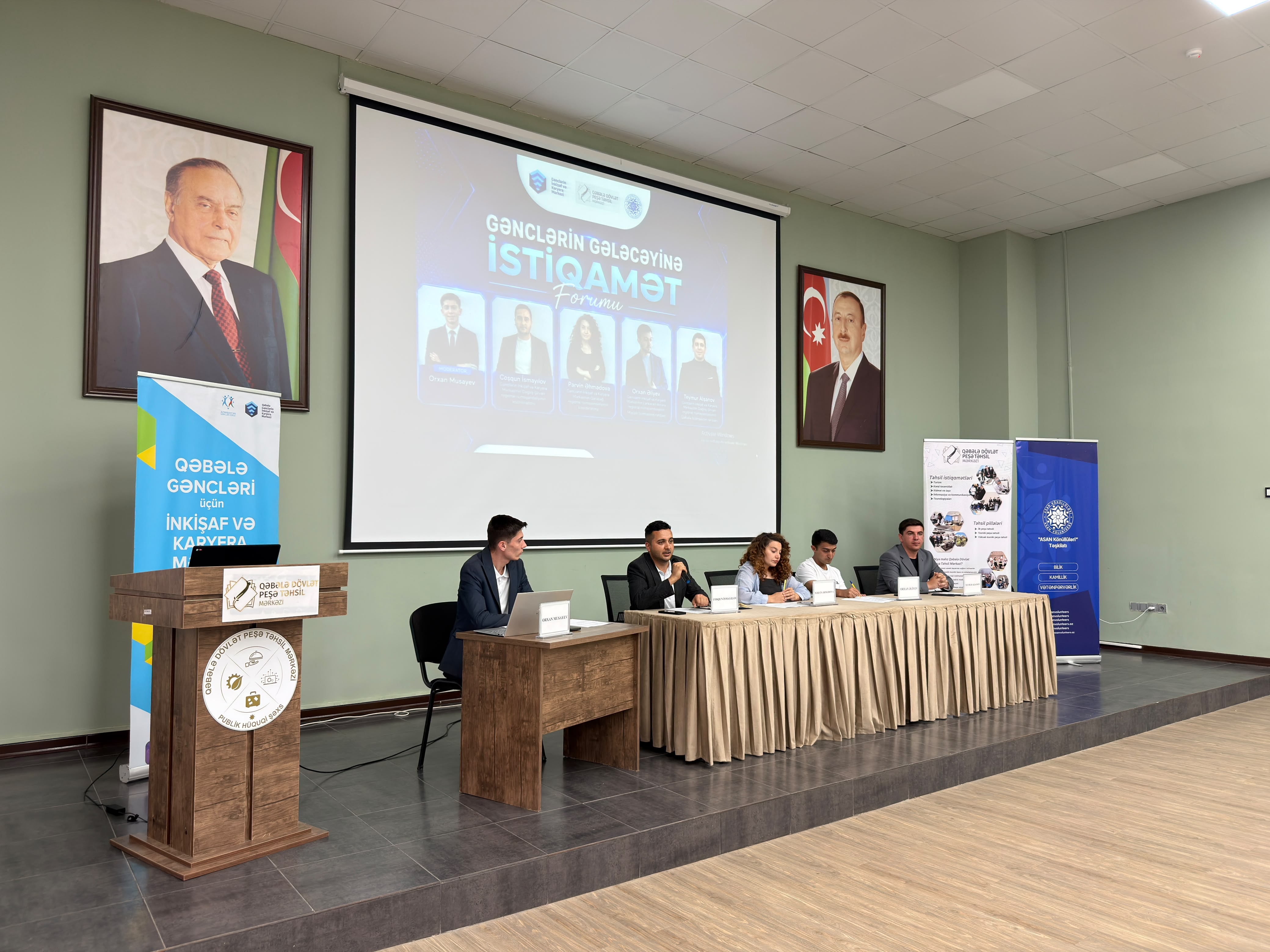 Qəbələdə gənclər üçün karyera və süni intellekt forumu başa çatıb