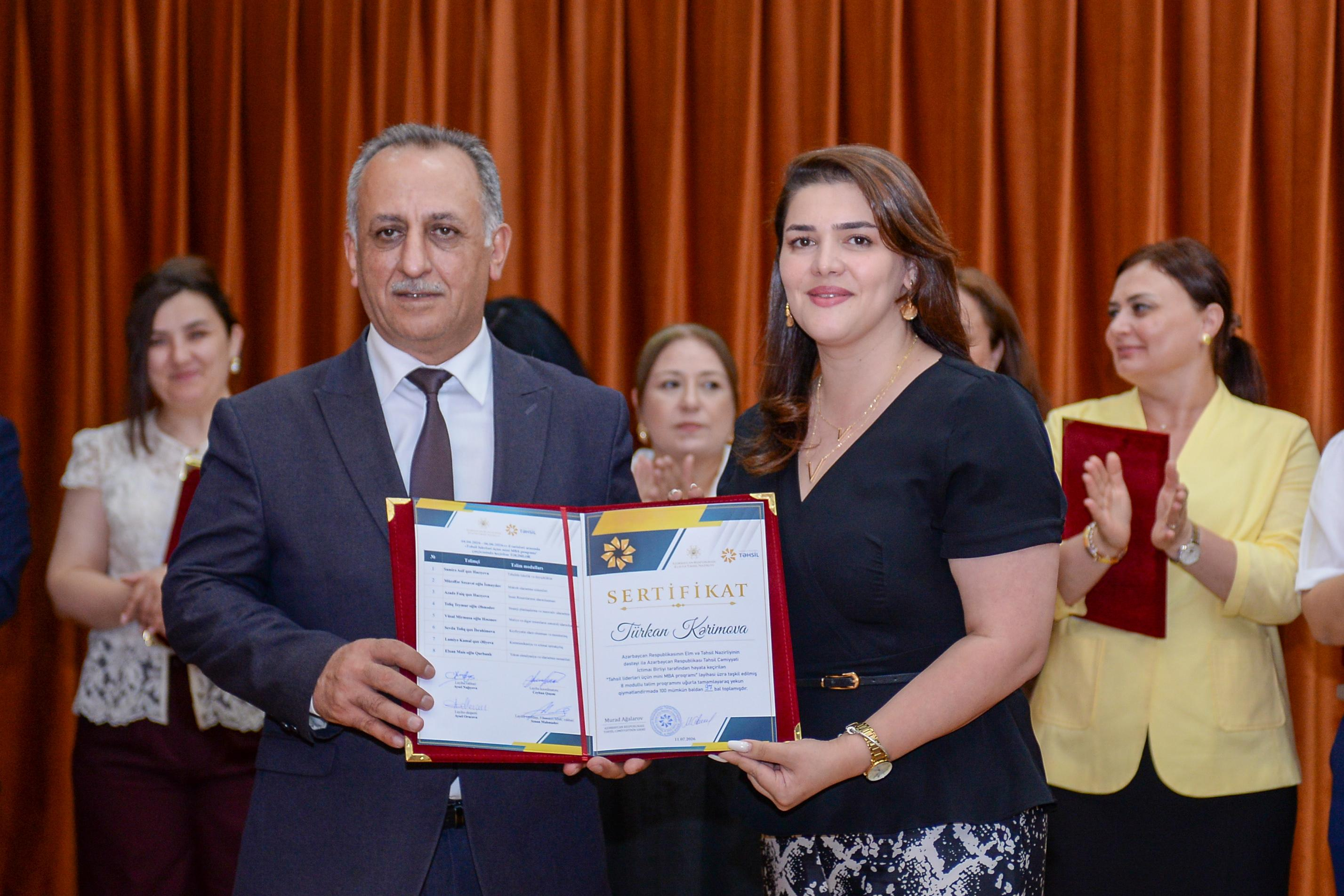 “Təhsil liderləri üçün mini MBA” proqramı yekunlaşdı