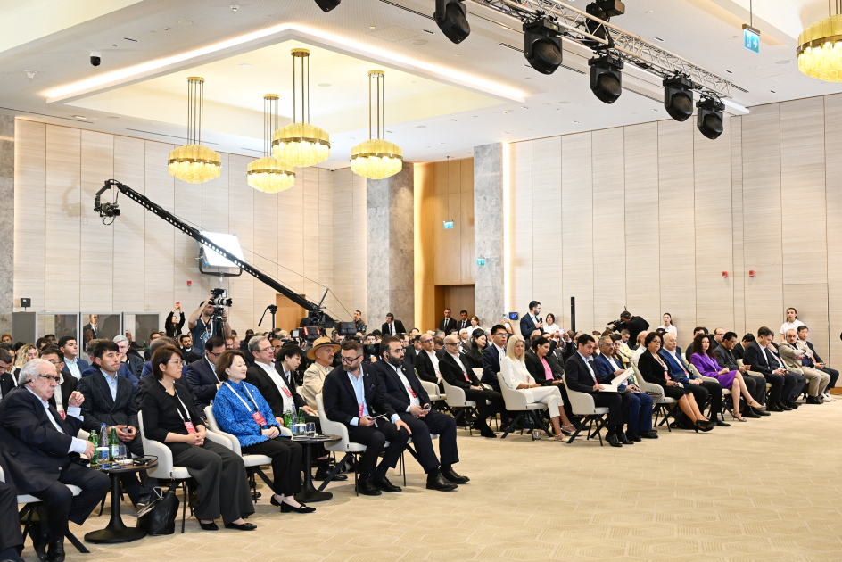 Prezident İlham Əliyev IV Şuşa Qlobal Media Forumunun açılışında iştirak edir