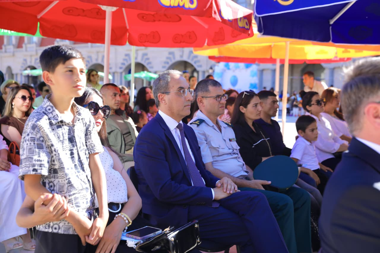 Naxçıvanda “Autizmi hiss et” adlı aksiya keçirilib