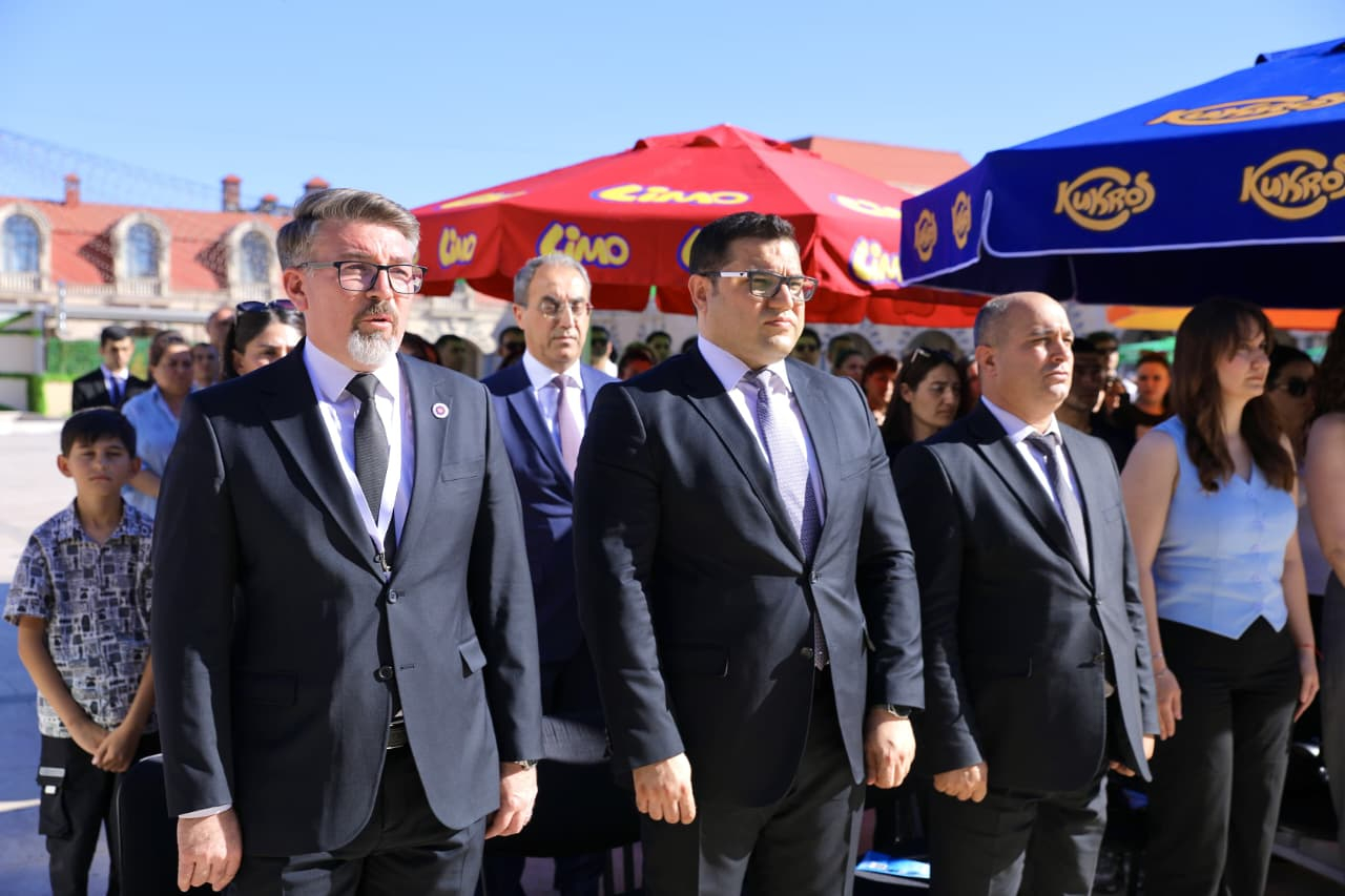 Naxçıvanda “Autizmi hiss et” adlı aksiya keçirilib