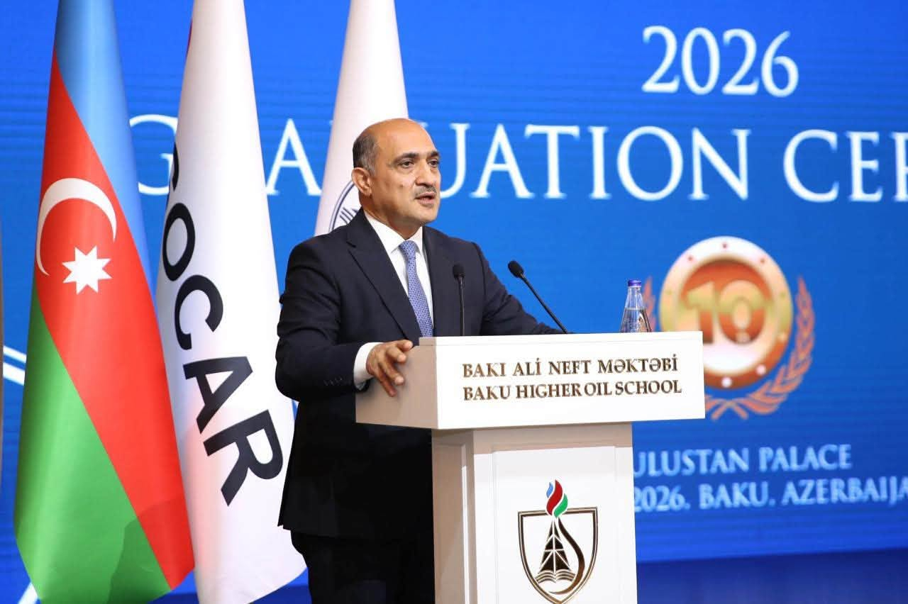 Bakı Ali Neft Məktəbinin "Məzun günü" keçirilib