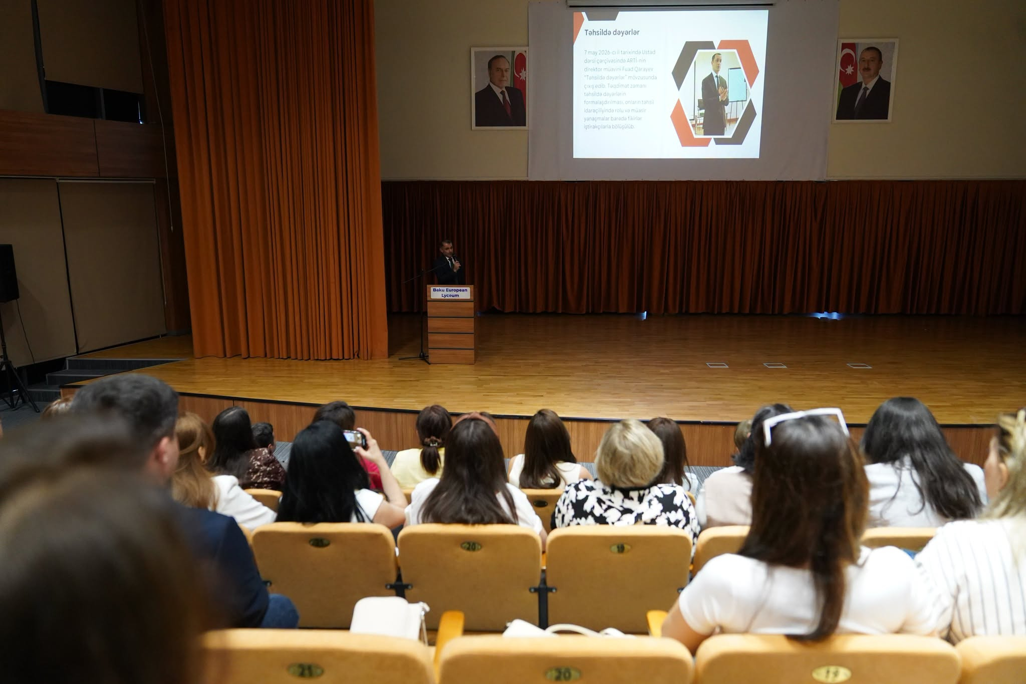 Məktəb rəhbərləri üçün "Mini MBA" layihəsi başa çatıb