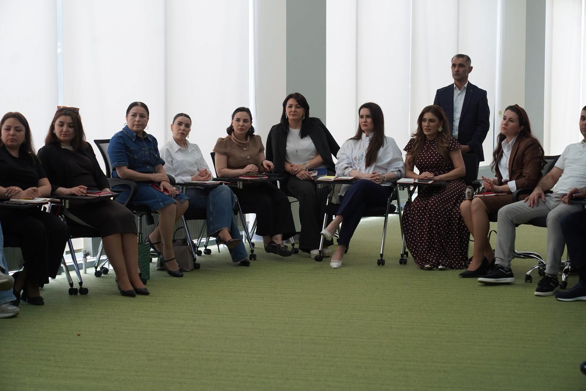 Məktəb rəhbərləri üçün "Mini MBA" layihəsi başa çatıb