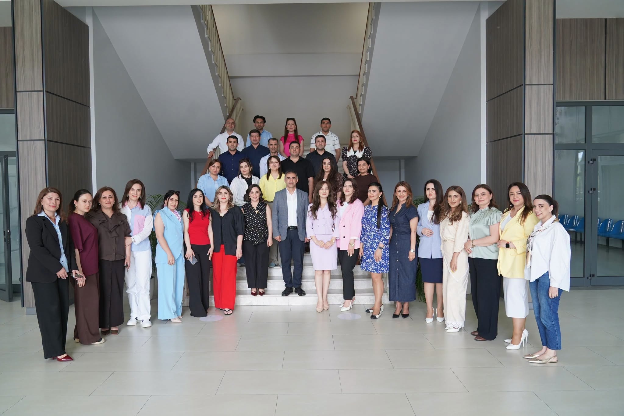 Məktəb rəhbərləri üçün "Mini MBA" layihəsi başa çatıb