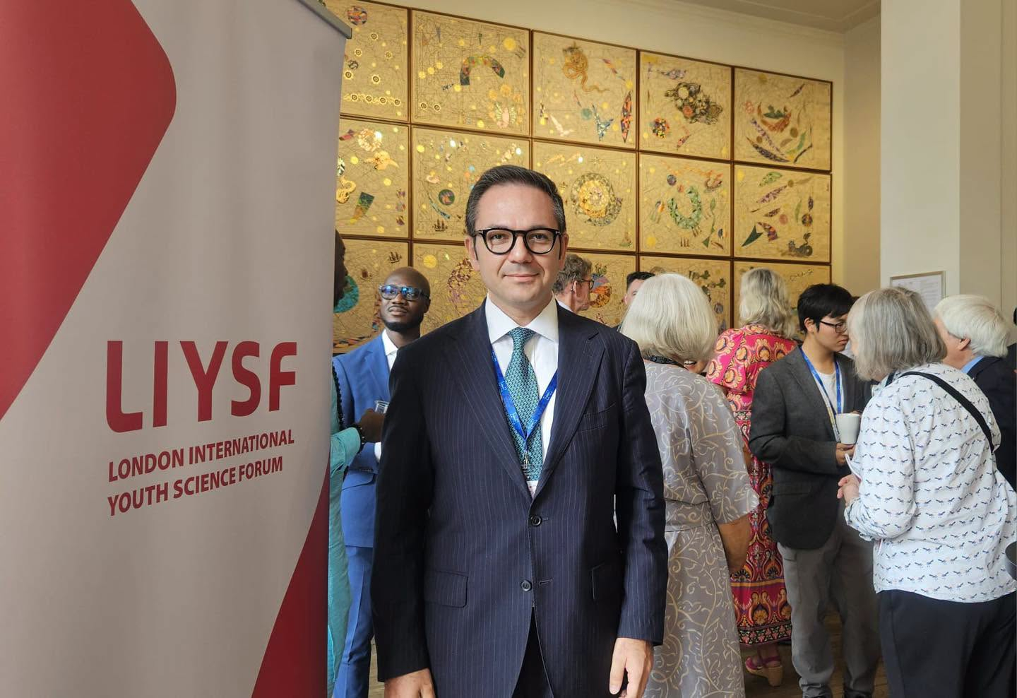 Rəşad Xanlarov Beynəlxalq Gənclər Elmi Forumunda iştirak edib