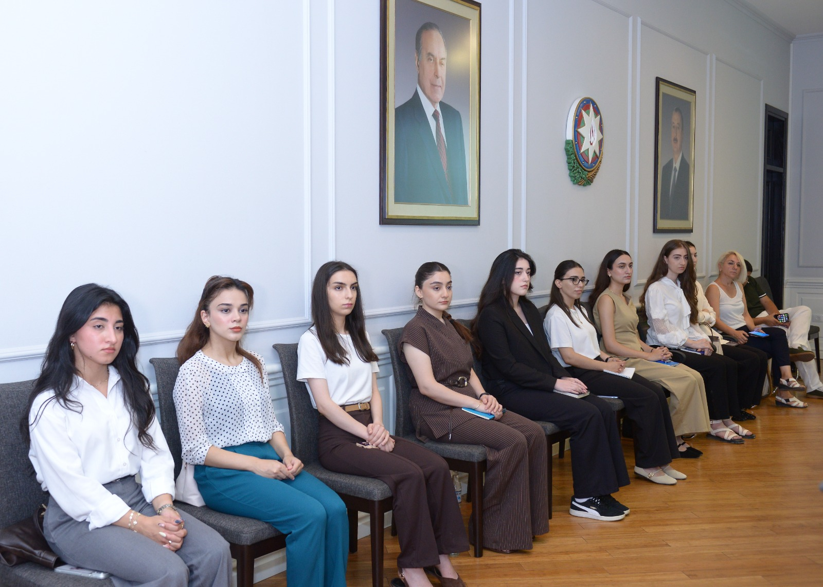 5 mindən çox müraciətçidən yalnız 53-ü "Maarifçi" oldu