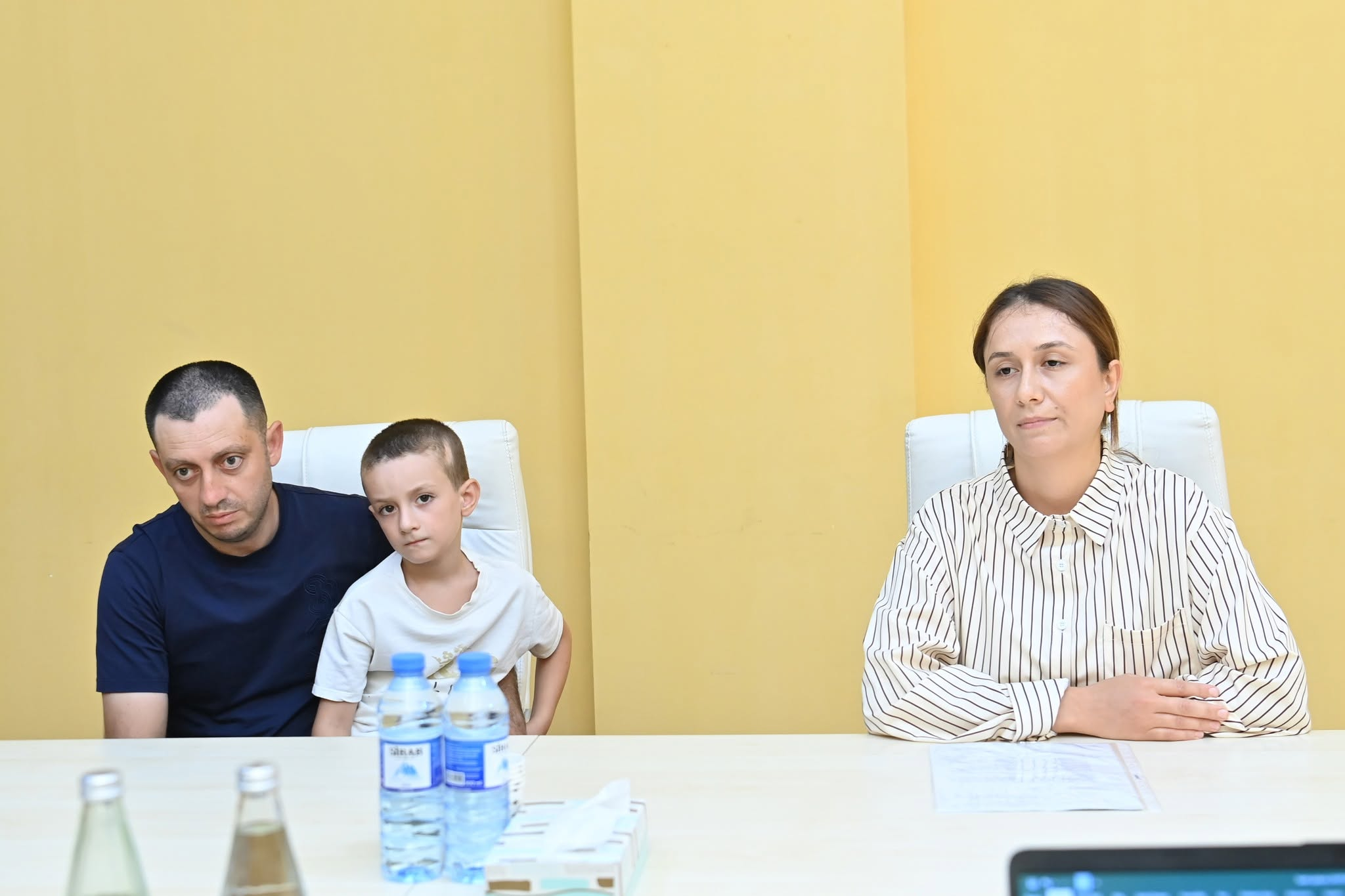 Elm və təhsil naziri Saatlıda vətəndaşları qəbul edib