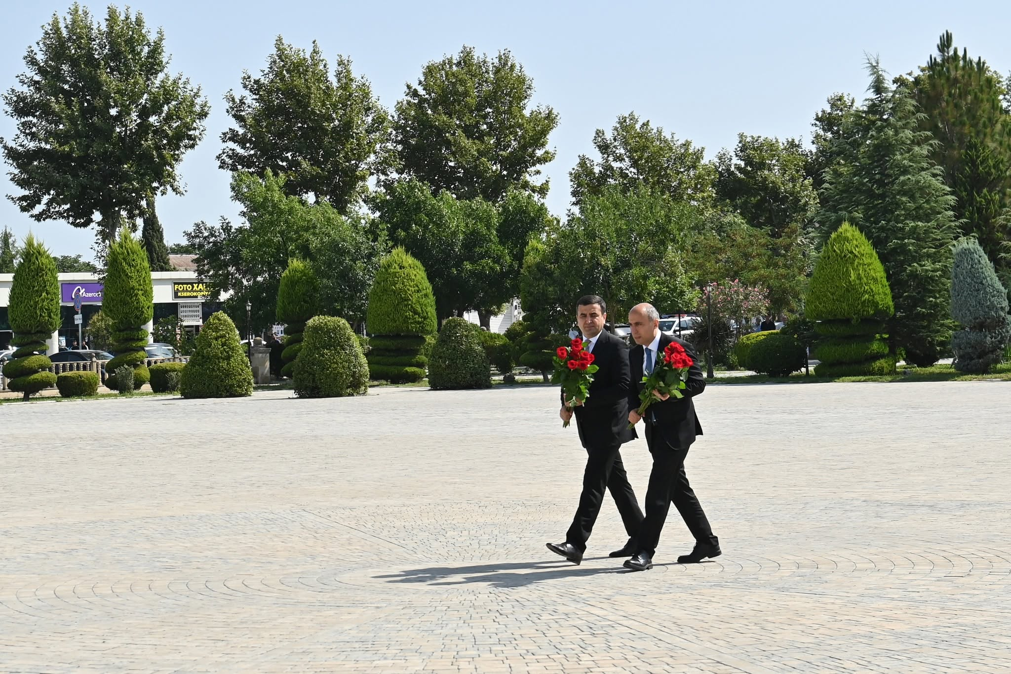 Elm və təhsil naziri Saatlıda vətəndaşları qəbul edib