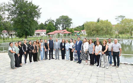 Millət vəkili "Təhsil" İstirahət Mərkəzində elm və təhsil işçiləri ilə görüşüb 