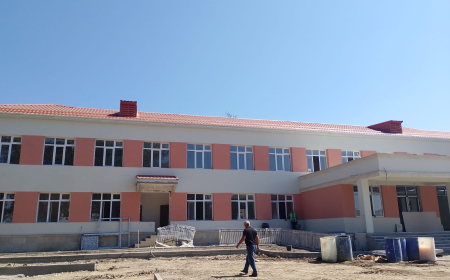 Dağ kəndinin məktəbi yenilənir: Şagirdləri yeni tədris ilində nələr gözləyir?